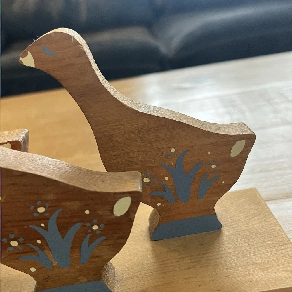 Vintage Wooden Duck Family Figurine Hand Painted Folk Art Decor Country Cottage‎